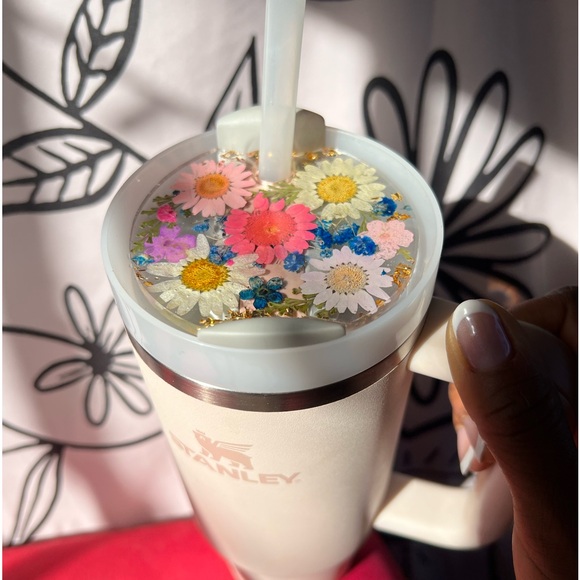 Resin Flower Stanley Cup Topper/Name Plate - Picture 2 of 5